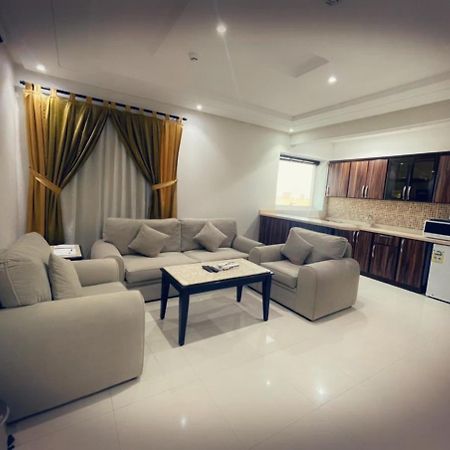 Tulip Al Rawdah Riade Exterior foto