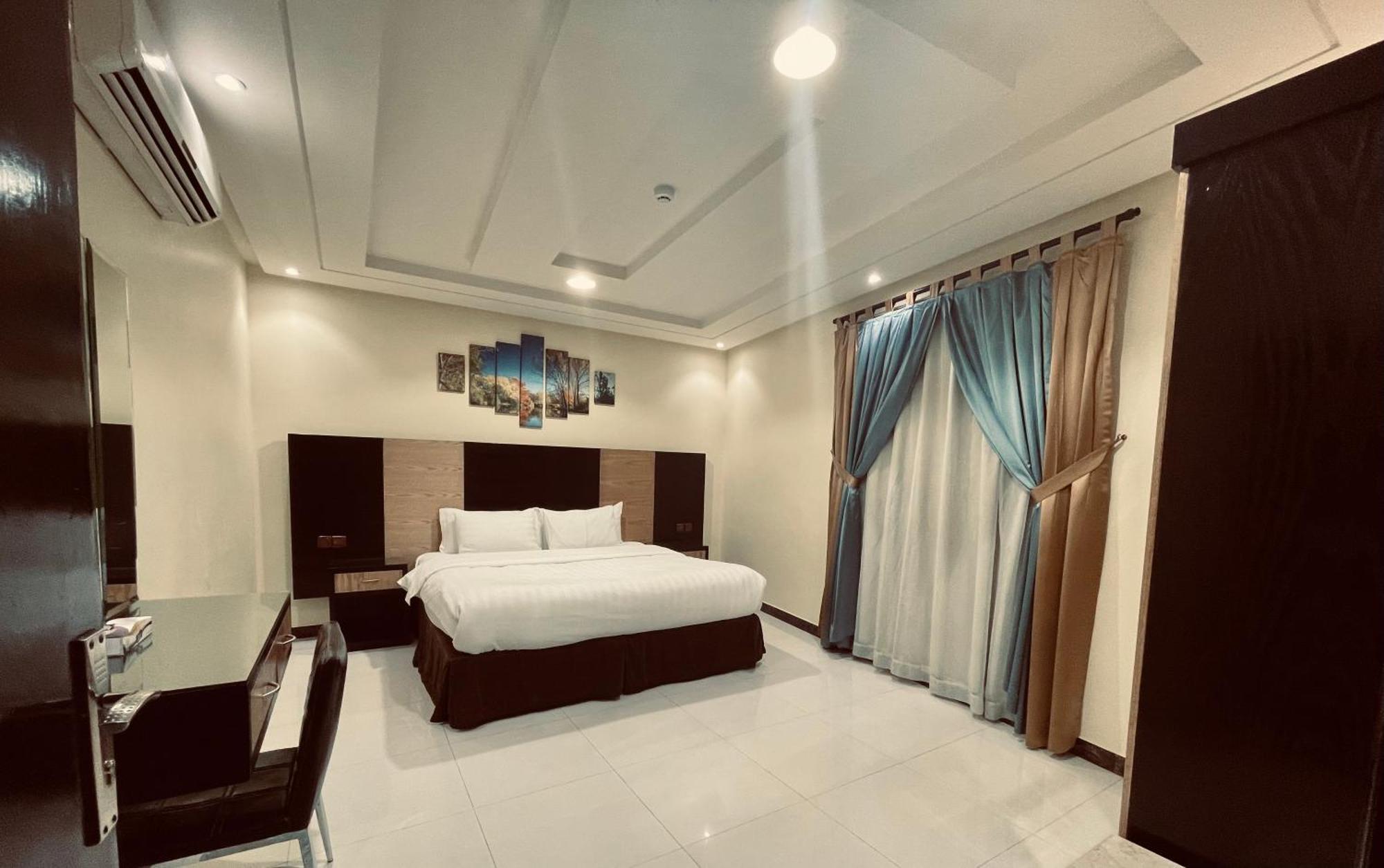 Tulip Al Rawdah Riade Exterior foto
